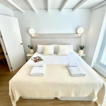 Isg Faustino 45-0 Apartment Seville